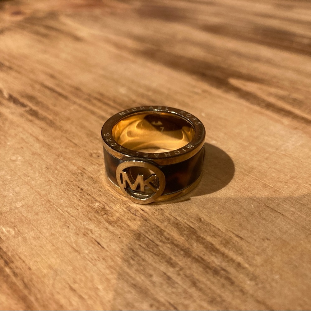 Michael Kors Ring Size 7